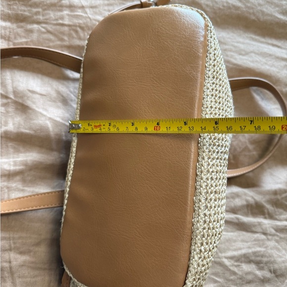 Floral Embroidered woman’s Tan woven Tote Bag - Picture 15 of 16